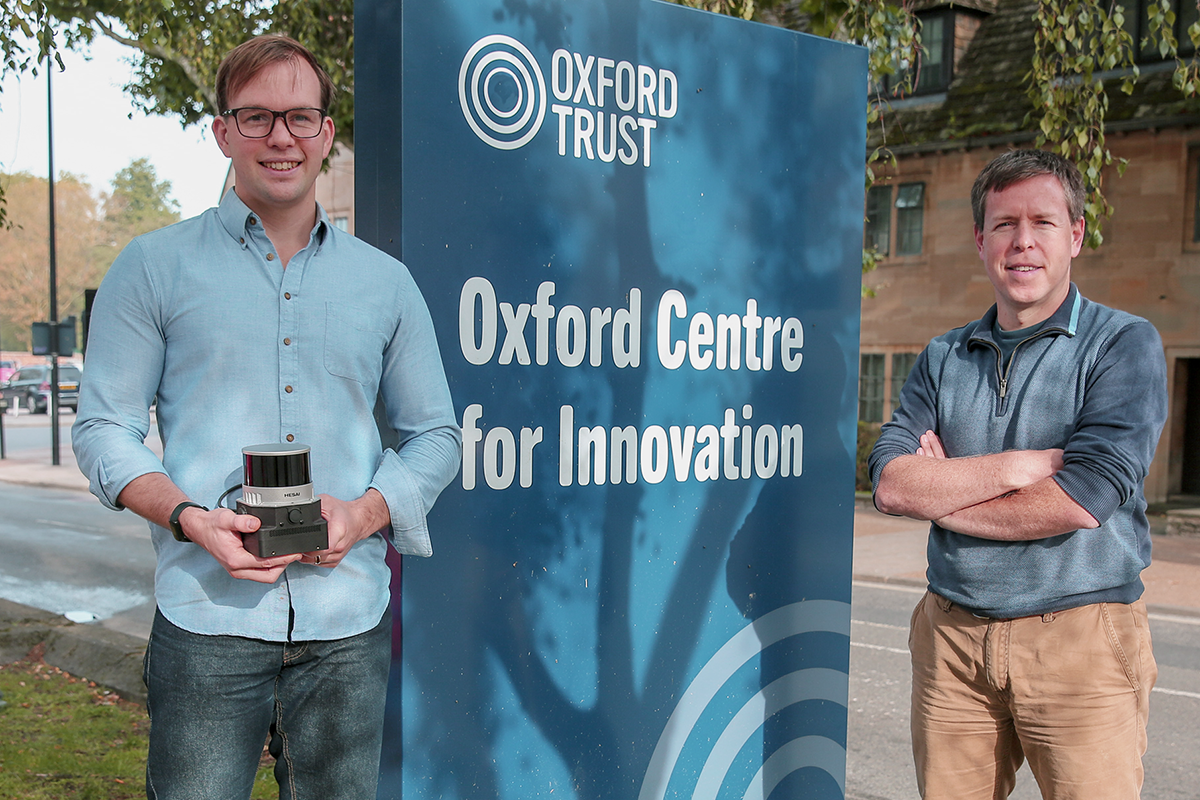 Feature image: Dr Thomas Davis, co-founder and CTO (fore) and Jonathan Musgrove, co-founder and CEO (behind) outside The Oxford Trust’s Oxford Centre for Innovation